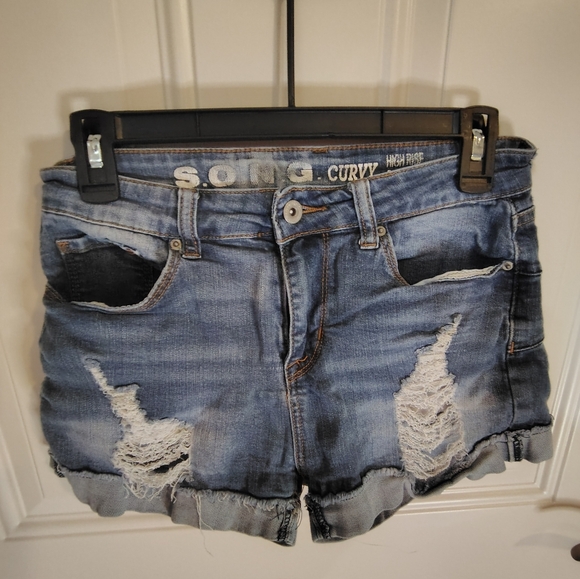 S.O.N.G. Pants - S.O.N.G. Curvy High Rise Distressed Blue Denim Shorts Size 5/27